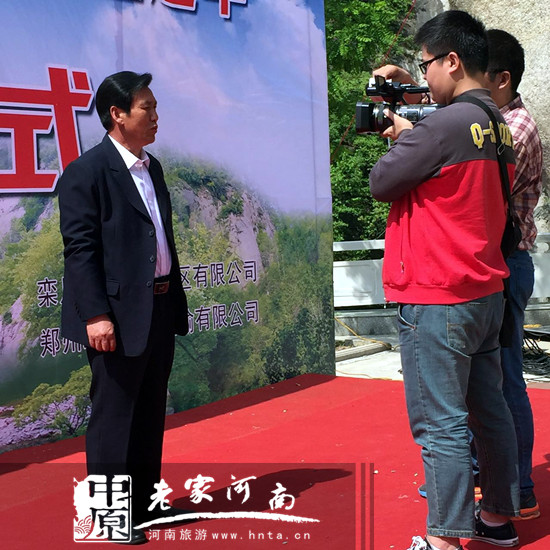  4��25�����磬50��λ��������������δ��ǰ�����R̶���^(q��)��������(bi��o)־����-�质���R̶����ֱͨ܇��ʽ�_ͨ��