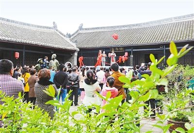 ����С�L�� ��ꖲ��־��^(q��)ӭ������(ji��)���һ��(g��)�ο͸߷�