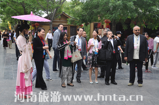 2016�Ї�(gu��)�����ݣ���(gu��)�H���γ������L(zh��ng)Փ���c��(hu��)���e�����(y��ng)���_�����������Ƿ⿼��