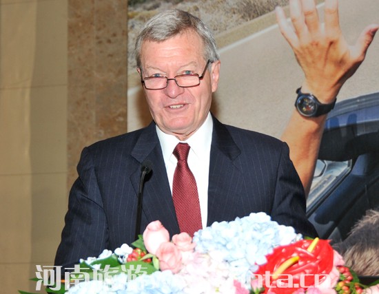 �����v�A��ʹ�ʈF(tu��n)��ԥ�M(j��n)�������ƽ齻��