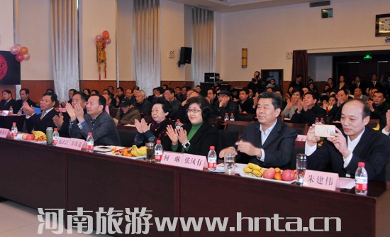 �Ҿ��e�k2017ӭ�´���Ԓ��