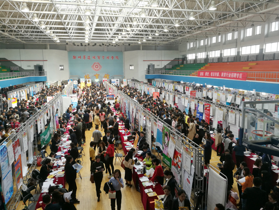 �˲����ĽM��������I(y��)�������_��(j��ng)�Q(m��o)����WԺУ�@��Ƹ��