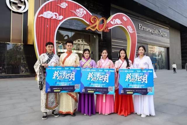    ���f(w��n)�ο��κ���   &ldquo;�ϼҺ������η۽z��g��&rdquo;��(chu��ng)��Ŀ�ĵؠI(y��ng)�N��ģʽ