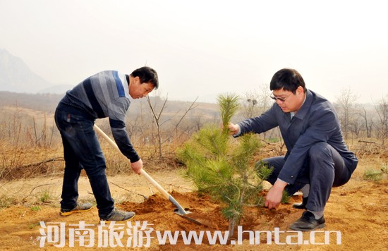 �ҾֽM���_չ2017�괺���x��ֲ����