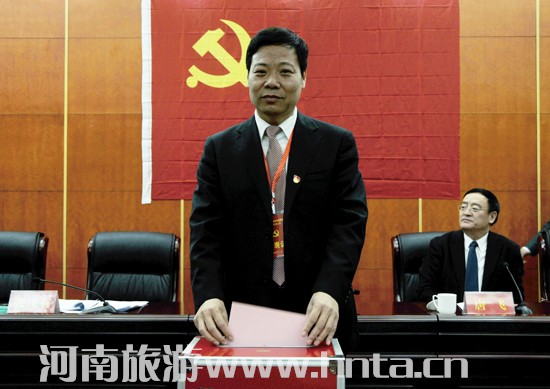 �Ҿ�ֱ�ٙC(j��)�P(gu��n)�hί�A�M��ɓQ��