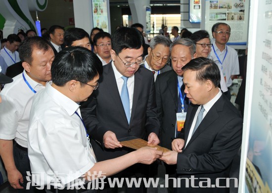 �ڶ�ʮ�������T�{�S���Ļ����ι�(ji��)�_Ļ