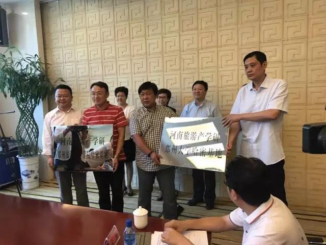 ��������Ԯ��&ldquo;��Ѫ&rdquo;������