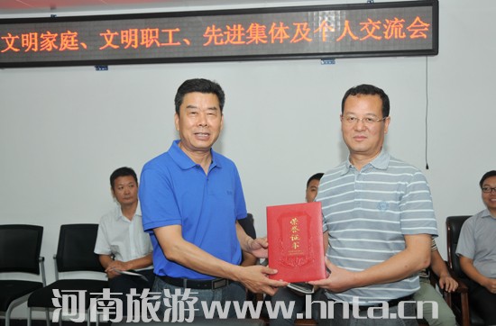 �Ҿ��e�k������ͥ�������������M(j��n)���w����(g��)�˽�����